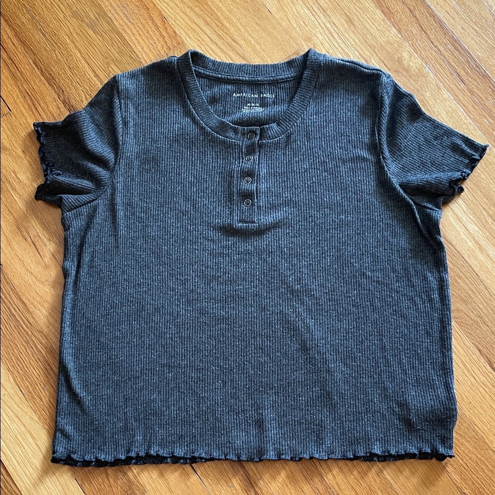 American Eagle Top. Size Small. Gray. Euc. Super … - image 1